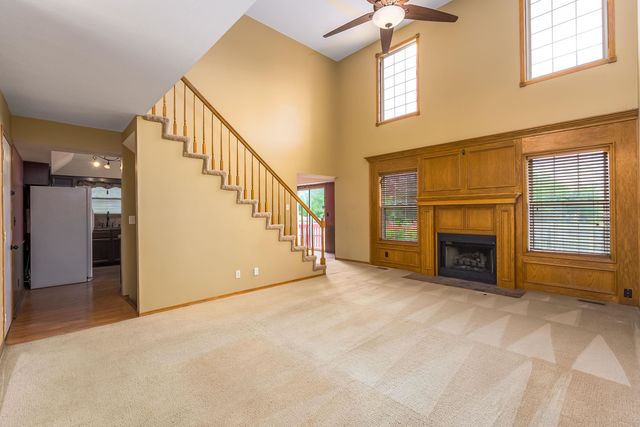 8914 E Cessna St, Wichita, KS 67210
