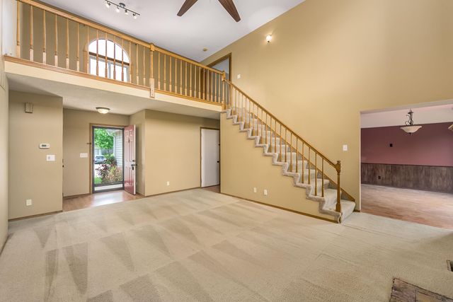 8914 E Cessna St, Wichita, KS 67210