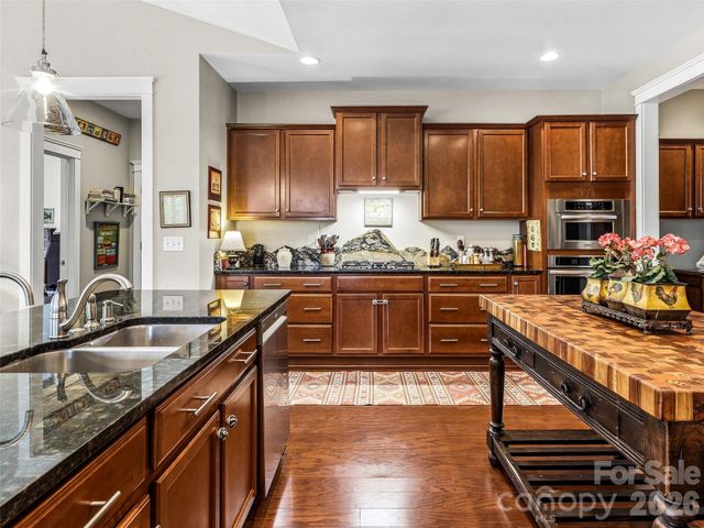 70 Greenwells Glory Drive, Biltmore Lake, NC 28715