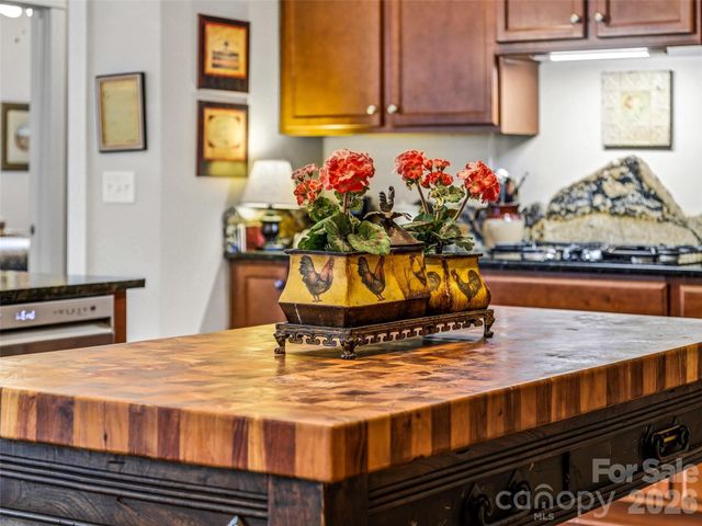 70 Greenwells Glory Drive, Biltmore Lake, NC 28715