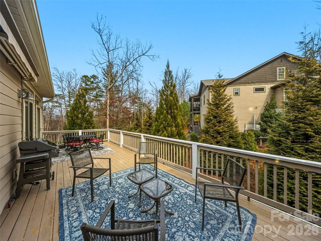 70 Greenwells Glory Drive, Biltmore Lake, NC 28715