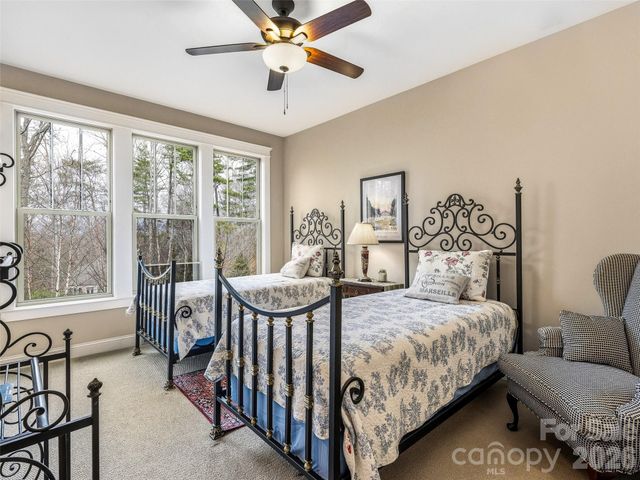 70 Greenwells Glory Drive, Biltmore Lake, NC 28715