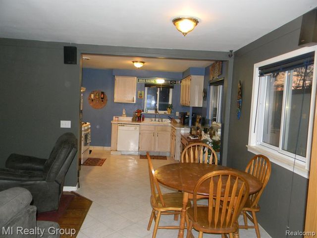 23311 Panama Avenue, Warren, MI 48091