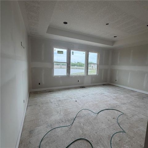 2351 Foxtail Drive, Kearney, MO 64060