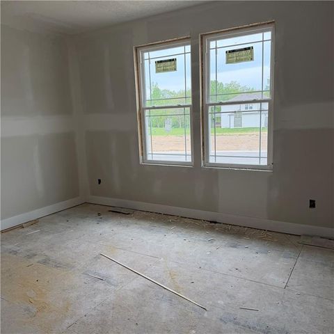 2351 Foxtail Drive, Kearney, MO 64060