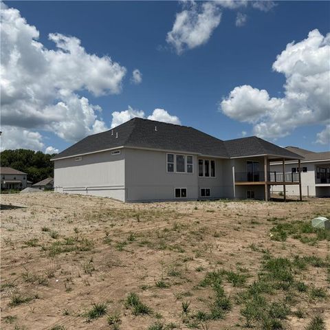 2351 Foxtail Drive, Kearney, MO 64060