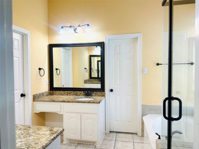 1410 Oxford Drive, Mansfield, TX 76063