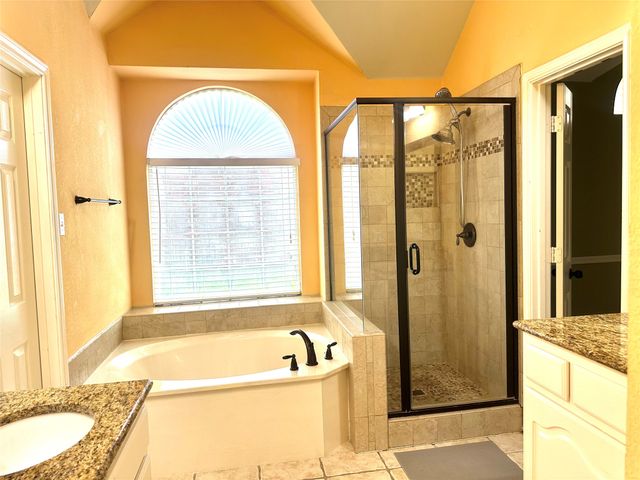 1410 Oxford Drive, Mansfield, TX 76063