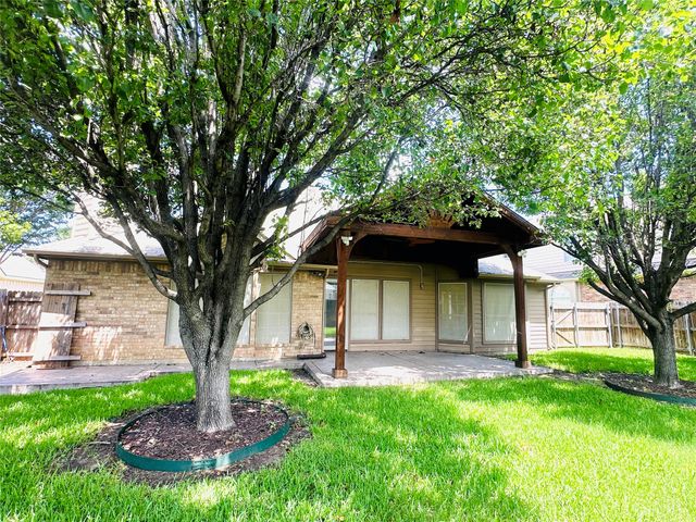 1410 Oxford Drive, Mansfield, TX 76063