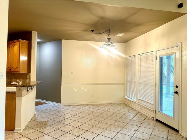 1410 Oxford Drive, Mansfield, TX 76063