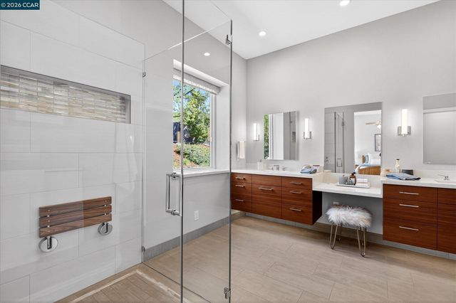 9005 Elk Dr, Clayton, CA 94517