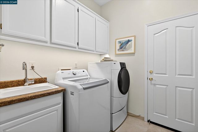 9005 Elk Dr, Clayton, CA 94517