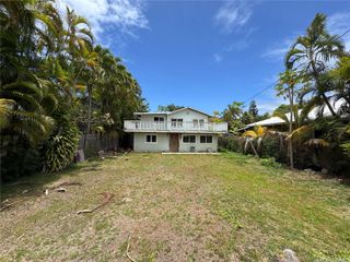 481 Kawailoa Road B, Kailua, HI 96734