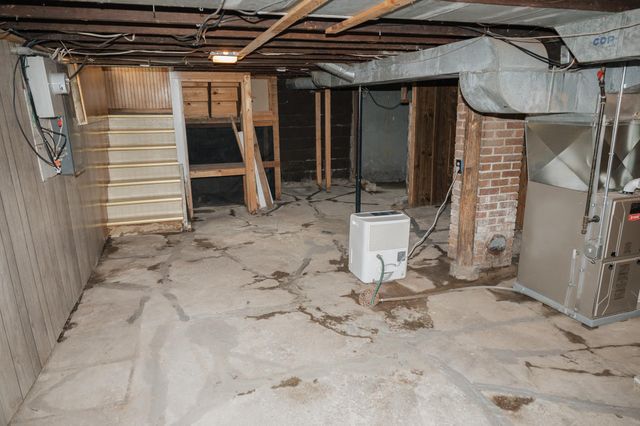 223 W 10th Street, Fairmont, MN 56031