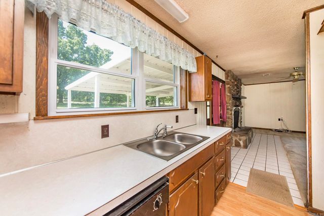 479 Foster Chapel Rd, Searcy, AR 72143