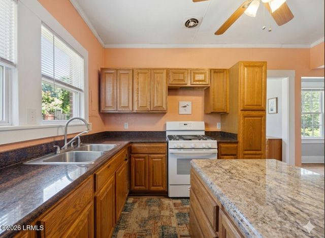 437 Laurens Avenue, Fairfax, SC 29827