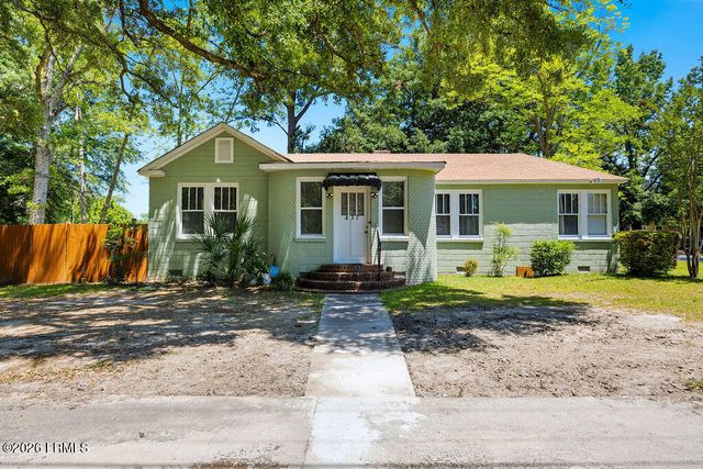 437 Laurens Avenue, Fairfax, SC 29827