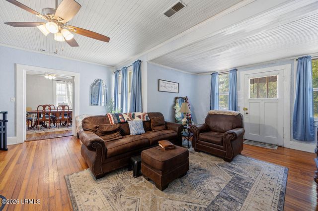 437 Laurens Avenue, Fairfax, SC 29827