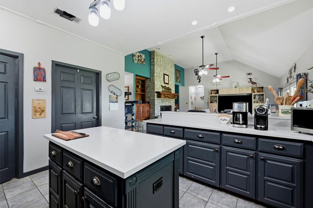1226 County Road 243, Collinsville, TX 76233