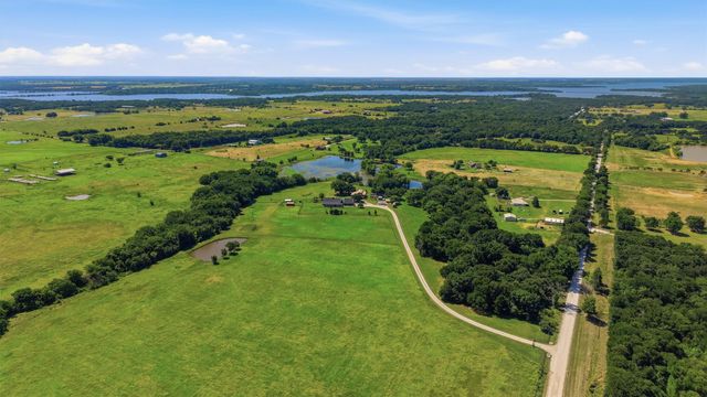 1226 County Road 243, Collinsville, TX 76233