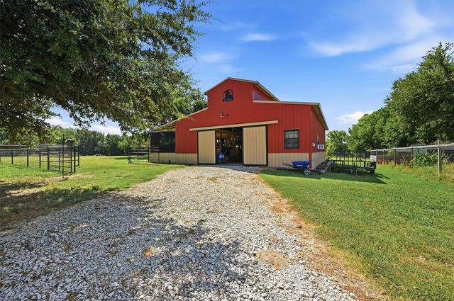 1226 County Road 243, Collinsville, TX 76233