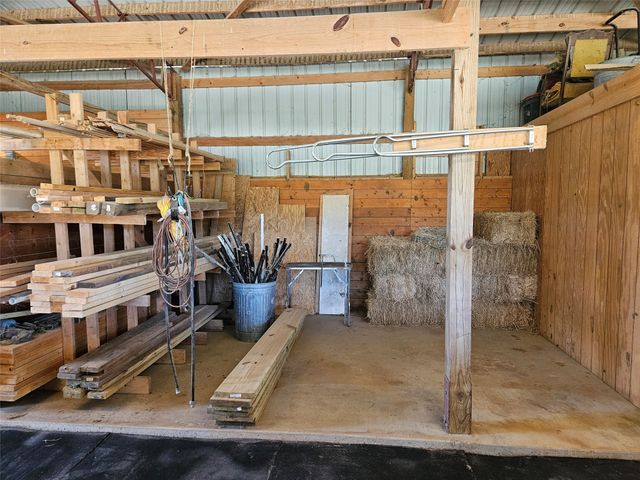 1226 County Road 243, Collinsville, TX 76233