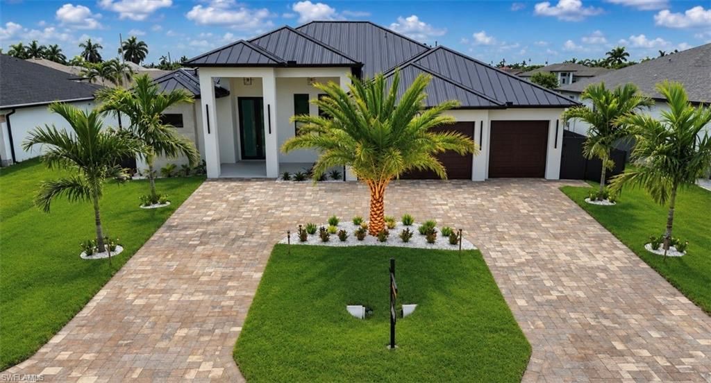 Image 1 of property listing at 3702 ceitus PKWY, Cape Coral, FL 33991