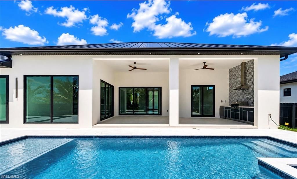 Image 6 of property listing at 3702 ceitus PKWY, Cape Coral, FL 33991
