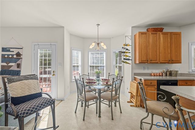 7632 Old Track Ln, Mechanicsville, VA 23111