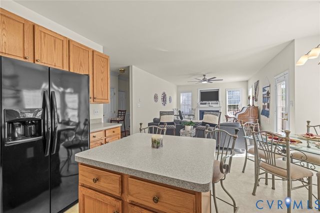 7632 Old Track Ln, Mechanicsville, VA 23111