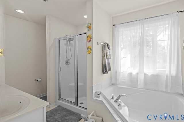 7632 Old Track Ln, Mechanicsville, VA 23111