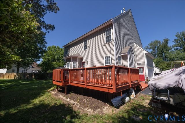 7632 Old Track Ln, Mechanicsville, VA 23111