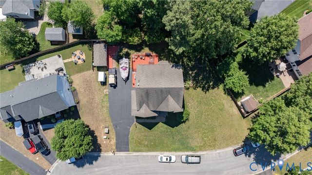 7632 Old Track Ln, Mechanicsville, VA 23111