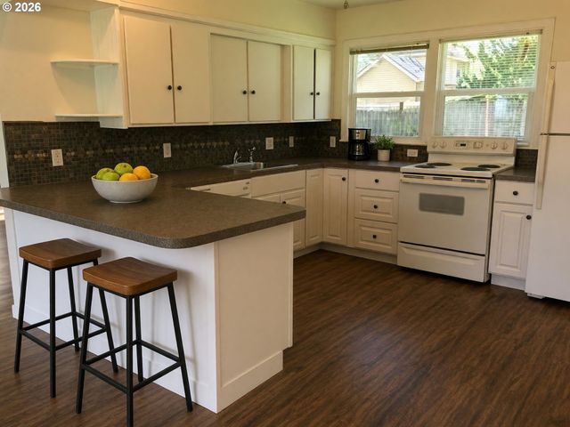 4103 Se 73rd Ave, Portland, OR 97206