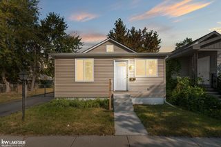 8281 Meadow Avenue, Warren, MI 48089