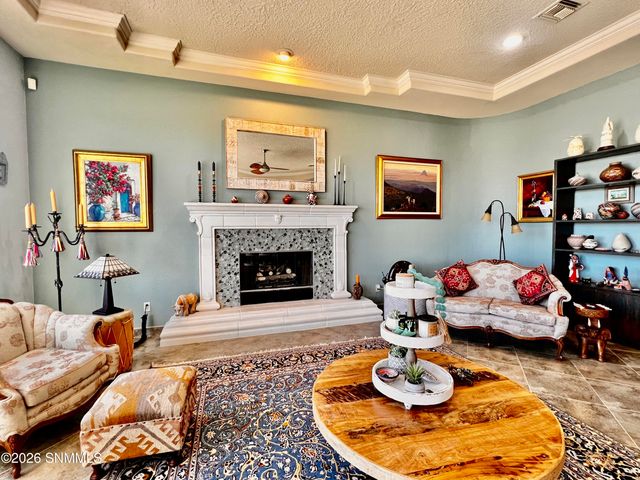 6720 Bright View Road, Las Cruces, NM 88007