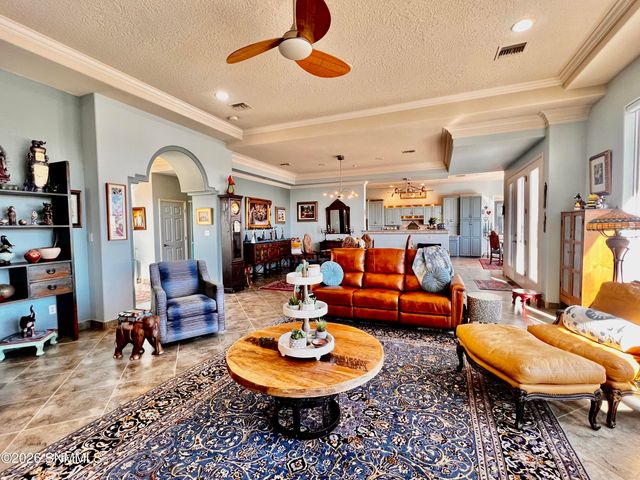 6720 Bright View Road, Las Cruces, NM 88007