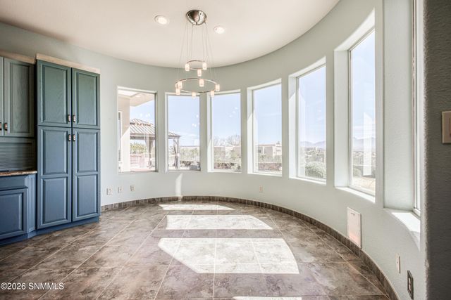 6720 Bright View Road, Las Cruces, NM 88007