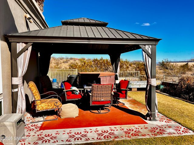 6720 Bright View Road, Las Cruces, NM 88007