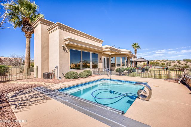 6720 Bright View Road, Las Cruces, NM 88007