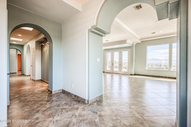 6720 Bright View Road, Las Cruces, NM 88007