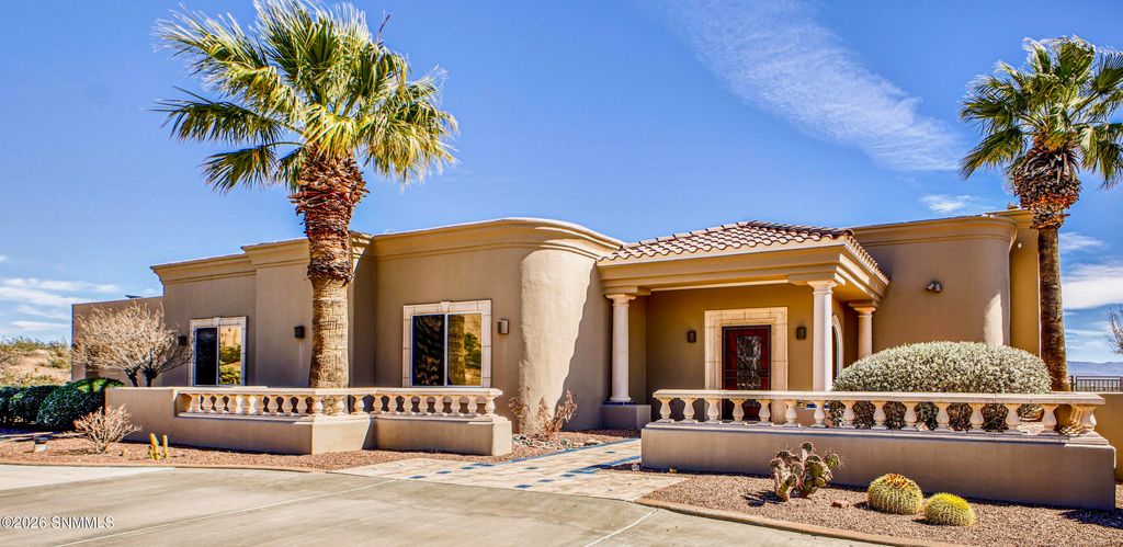 6720 Bright View Road, Las Cruces, NM 88007