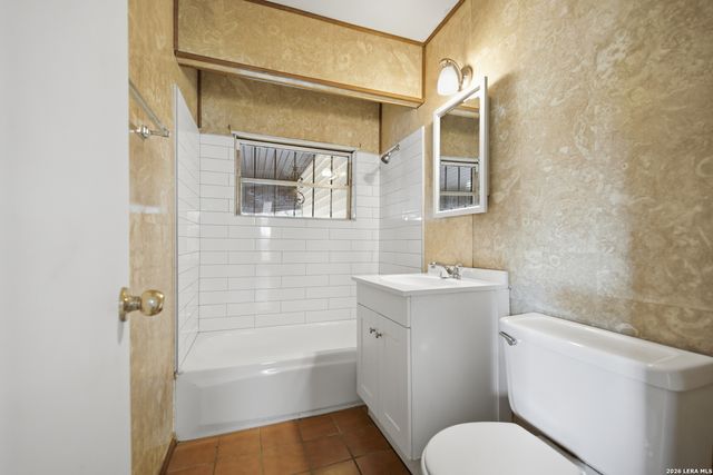 1820 E Highland, San Antonio, TX 78210