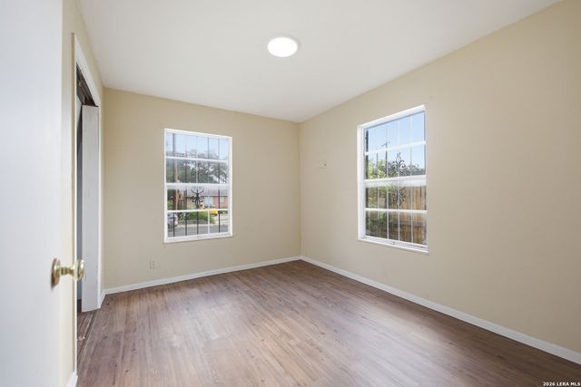 1820 E Highland, San Antonio, TX 78210