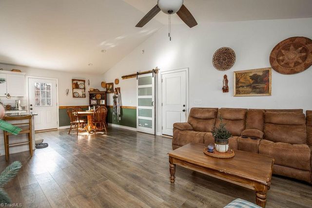 154 Gracyn Lane, Thomasville, NC 27360