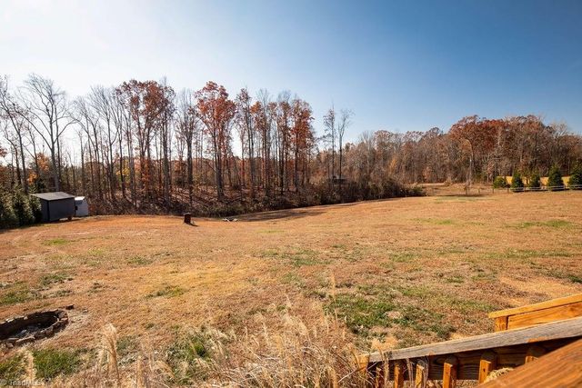 154 Gracyn Lane, Thomasville, NC 27360