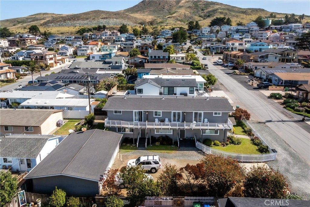 Image 26 of property listing at 31 8th Street, Cayucos, CA 93430
