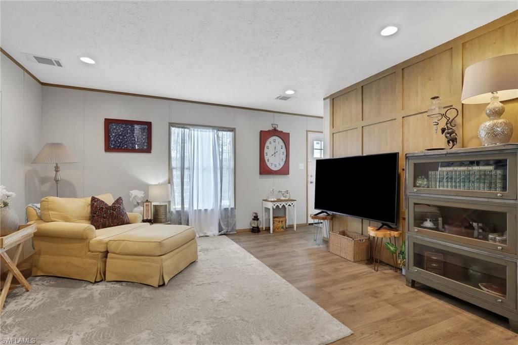 372 Santa Fe TRL, NORTH FORT MYERS, FL 33917 — photo 4