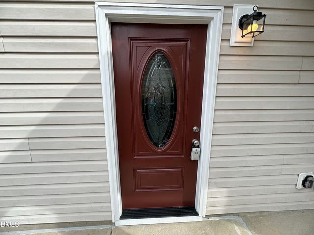 4028 Remington Oaks Circle, Cary, NC 27519