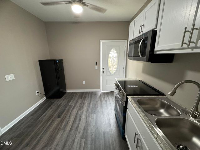 4028 Remington Oaks Circle, Cary, NC 27519